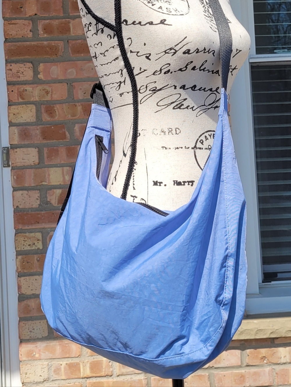 Like BAGGU Fastfairy Light Blue Large Nylon Crescent Shoulder Or Crossbody Bag